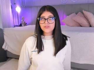 Curvy Corinne