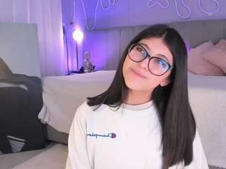 Curvy Corinne