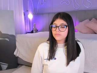 Curvy Corinne