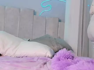 corinne-benson's Live Sex Cam Show