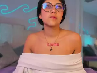 corinne-benson's Live Sex Cam Show