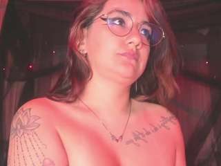 kyliemaxwell webcam model