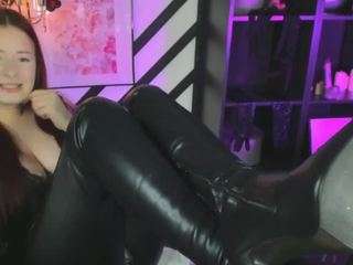 lilymoonlight webcam