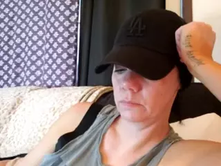MrsStPatrick's Live Sex Cam Show