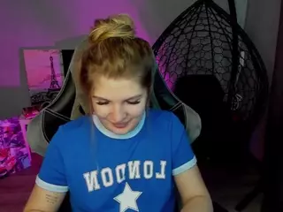 lilyWilliamss's Live Sex Cam Show