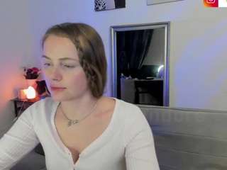 le modèle piinkpandora est en webcam porno dans un show sur le site camsoda, il possède les tags suivants: ass,nipple piercings,young-adult,toys,thong,teen-18,tattoos,striptease,strip,spank,smoking,small ass,red hair,orgasm,no drinking,lovense,asshole,deepthroat,athletic,bedroom