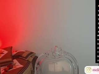 Sara-maisa - Live Cam on CamSoda