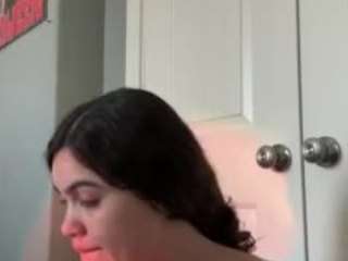 Live webcam model smoothmami on Soda Cams