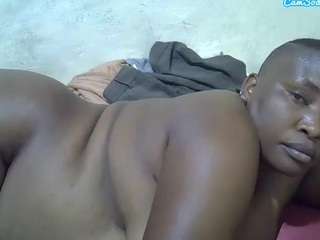 sweetbubbly254 webcam model