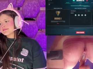 triannab Live Webcam on CamSoda