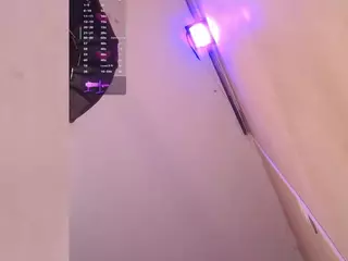 TriannaB's Live Sex Cam Show