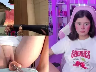 TriannaB's Live Sex Cam Show