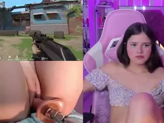 TriannaB's Live Sex Cam Show