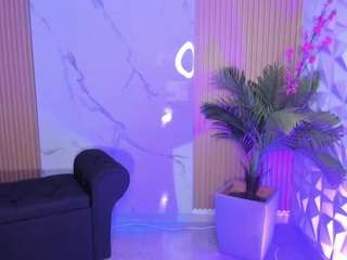 keytin-thomson Live Webcam on CamSoda