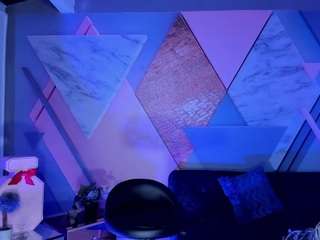 keytin-thomson Live Webcam on CamSoda