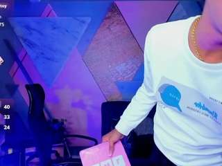 keytin-thomson Live Webcam on CamSoda