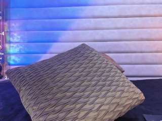 keytin-thomson's CamSoda show and profile