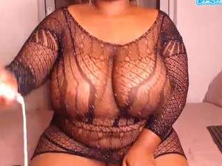 spittingmermaid Live Webcam on CamSoda
