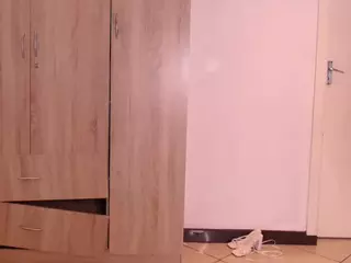 SpittingMermaid's Live Sex Cam Show