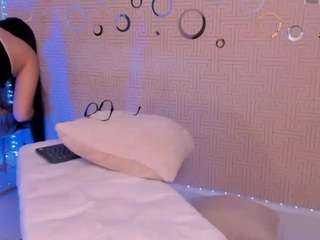 mia-gothzx Live Webcam on CamSoda