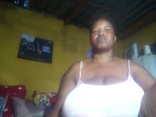 Melonboobs1 — LIVE on Camsoda