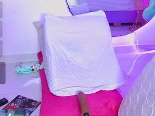 alliciakim18 live webcam show