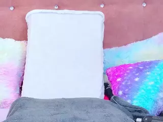 AlliciaKim18's Live Sex Cam Show
