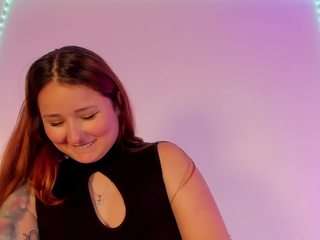 cristiina-presley webcam model