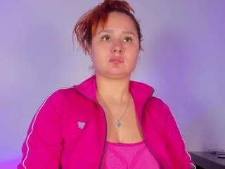 Live webcam model cristiina-presley on Soda Cams