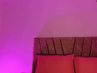 cristiina-presle... Live Webcam on CamSoda