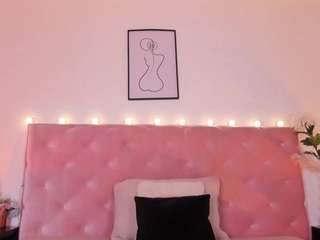 Live webcam model cristiina-presley on Soda Cams