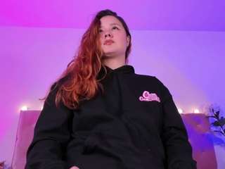 Live webcam model cristiina-presley on Soda Cams