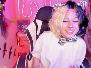 frida-lassi Live Webcam on CamSoda
