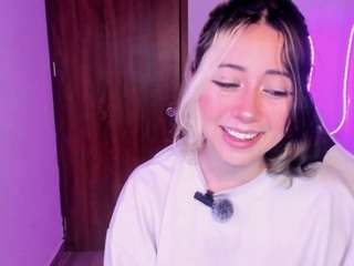 frida-lassi Live Webcam on CamSoda