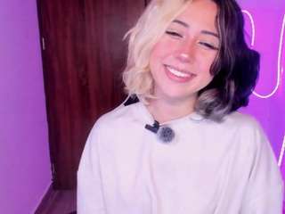 frida-lassi Live Webcam on CamSoda