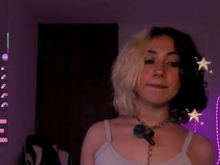 frida-lassi Live Webcam on CamSoda