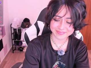 Model ini sedang live sekarang. frida-lassi