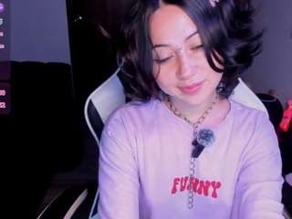 le modèle frida-lassi est en webcam porno dans un show sur le site camsoda, il possède les tags suivants: ahegao,amateur,young-adult,wet,toys,teen-18,squirter,spank,shaved pussy,pussy,oil,natural,lush,lovense,hazel eyes,fingers,fingering,fetish,ass,asshole