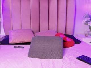 meredithrossee live webcam show