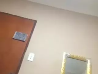 InnerHeadboard's Live Sex Cam Show