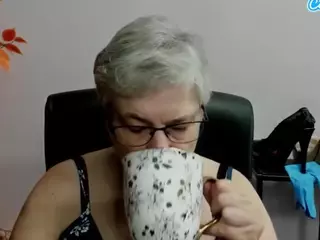 IrisLust's Live Sex Cam Show