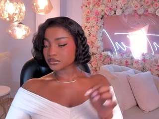 savannahstorm's CamSoda show and profile