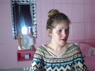 Carly-09's Live Sex Cam Show