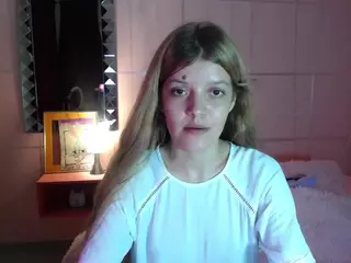 Carly-09's Live Sex Cam Show