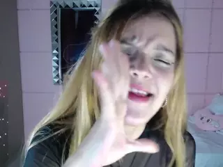 Carly-09's Live Sex Cam Show