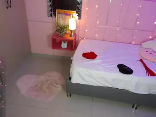 Carly-09's Live Sex Cam Show