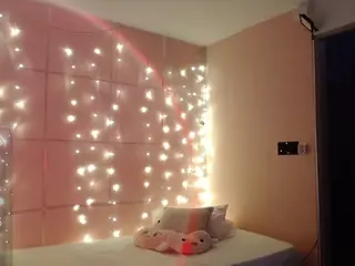 Carly-09's Live Sex Cam Show