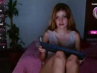 Carly-09's Live Sex Cam Show
