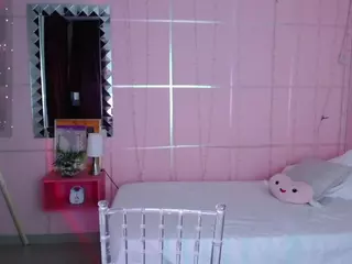 Carly-09's Live Sex Cam Show