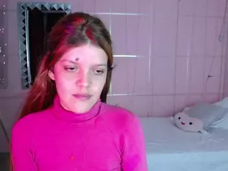 Carly-09's Live Sex Cam Show